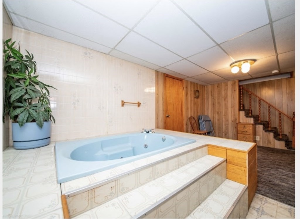 297 Charge Pond Road Wareham, MA 02571 - Photo 15 of 18 Gallery Image 15