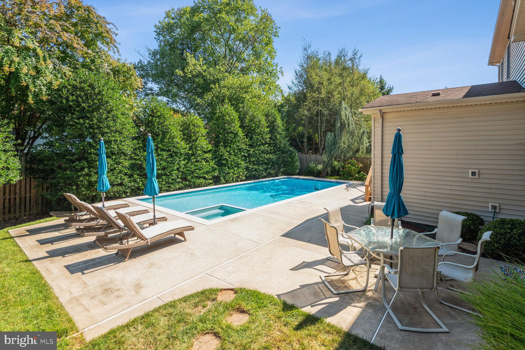 1507 Blue Meadow Road Potomac, MD 20854 - Photo 36 of 36 a view of an outdoor space with seating area