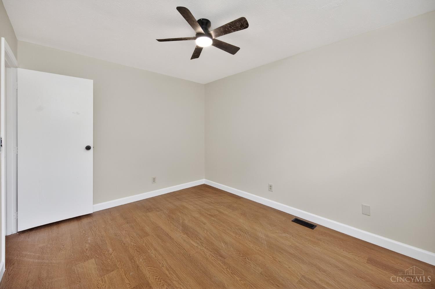 11424 Riga Court Forest Park, OH 45240 - Photo 28 of 49