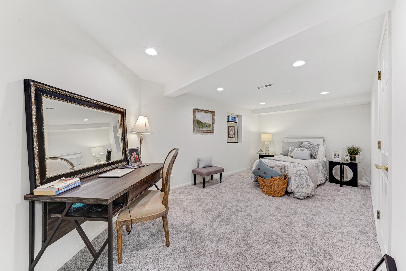 390 South Basswood Road Lake Forest, IL 60045 - Photo 20 of 24 a living room with furniture and a mirror