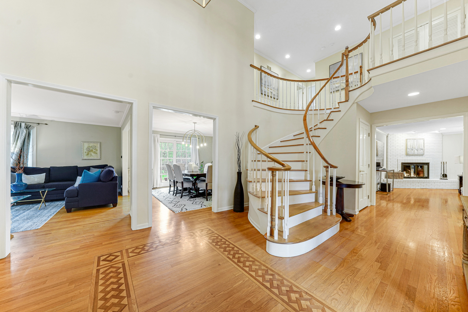 390 South Basswood Road Lake Forest, IL 60045 - Photo 2 of 24 a view of a livingroom with furniture wooden floor and windows
