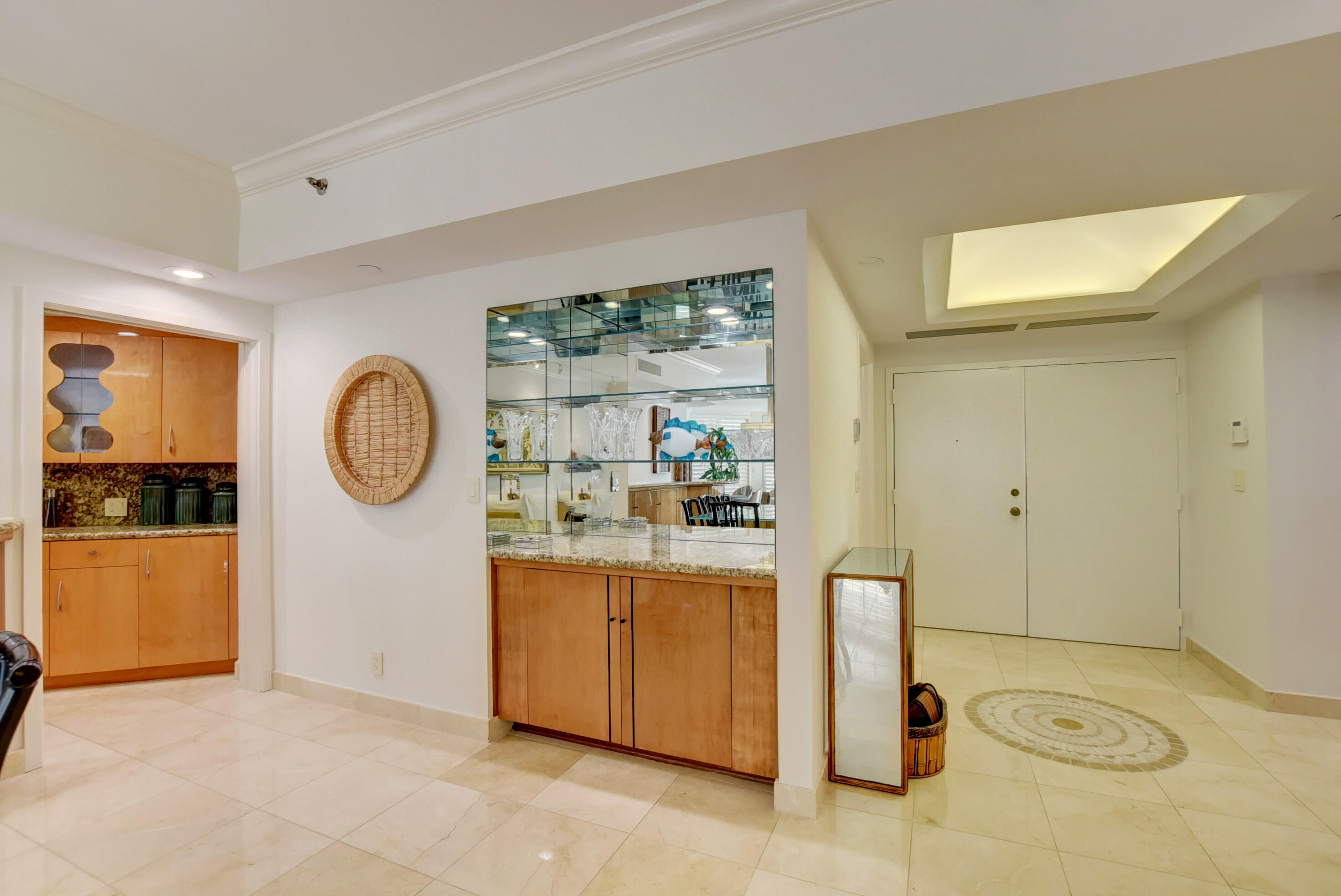 300 Southeast 5th Avenue, Unit 4110 Boca Raton, FL 33432 - Photo 2 of 31 Entry area