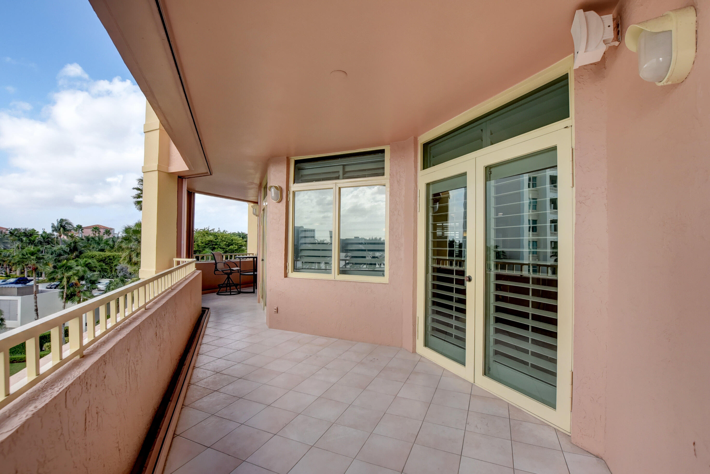 300 Southeast 5th Avenue, Unit 4110 Boca Raton, FL 33432 - Photo 22 of 31 Balcony