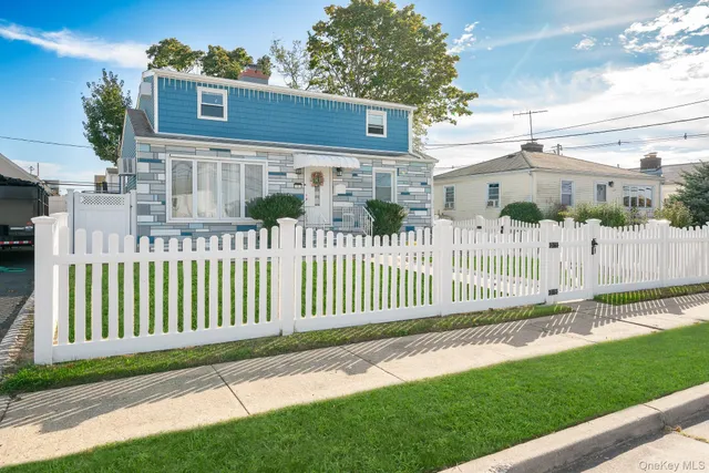 $729,990 | 11 Overton Street, Freeport, NY 11520