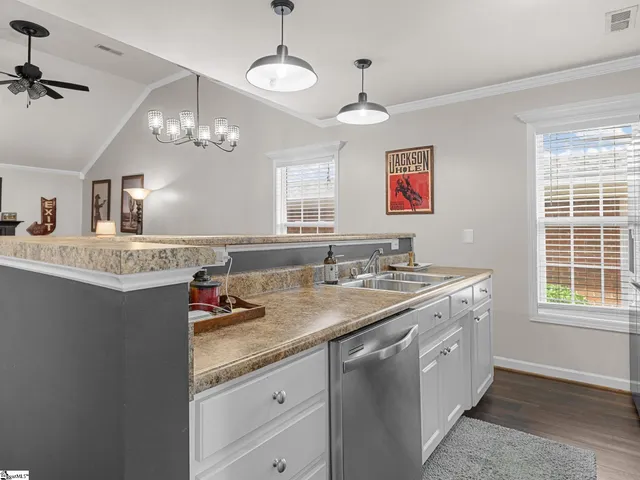 $250,000 | 423 Rexford Drive, Moore, SC 29369