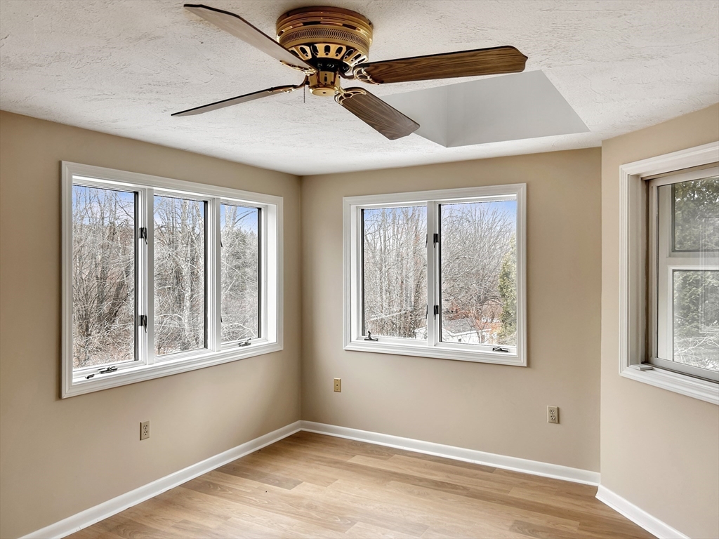 6 Bancroft Street Pepperell, MA 01463 - Photo 11 of 24