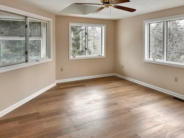 $3,600 | 6 Bancroft Street, Pepperell, MA 01463