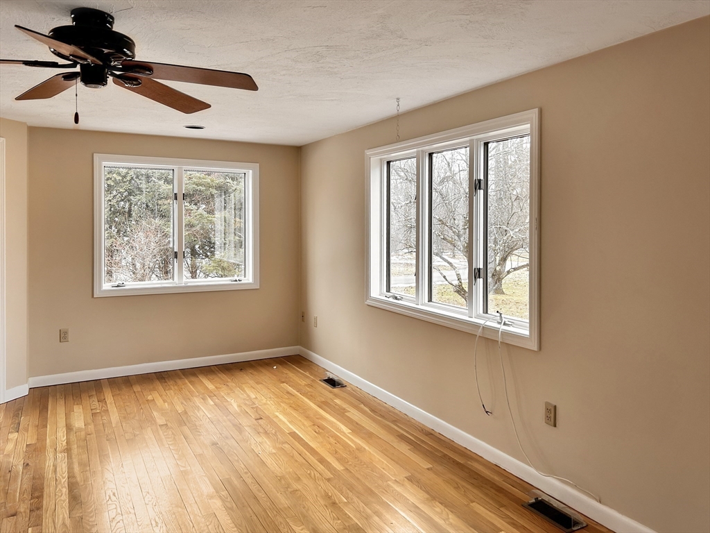 6 Bancroft Street Pepperell, MA 01463 - Photo 18 of 24