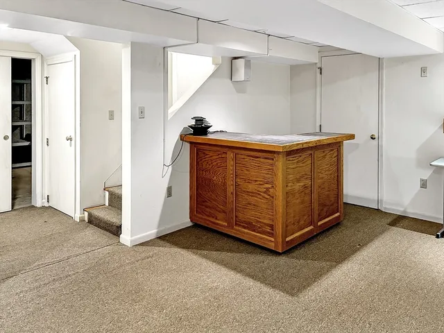 $3,600 | 6 Bancroft Street, Pepperell, MA 01463