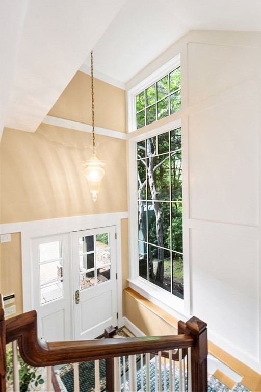 18 York Road Wayland, MA 01778 - Photo 5 of 30
