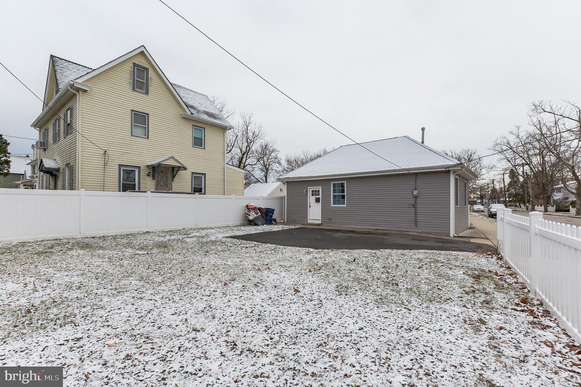 102 West Washington Street Riverside, NJ 08075 - Photo 1 of 29