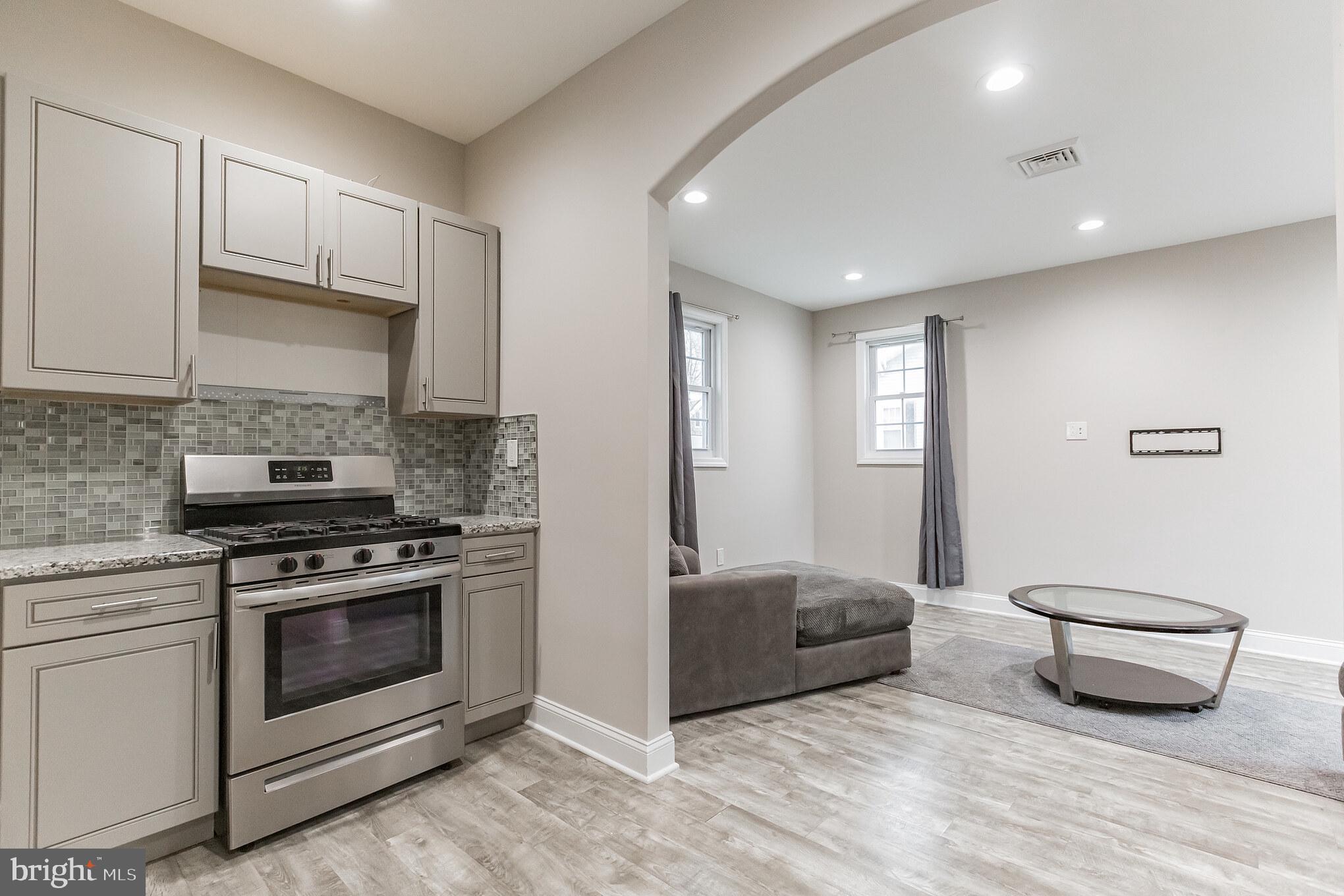 102 West Washington Street Riverside, NJ 08075 - Photo 7 of 29