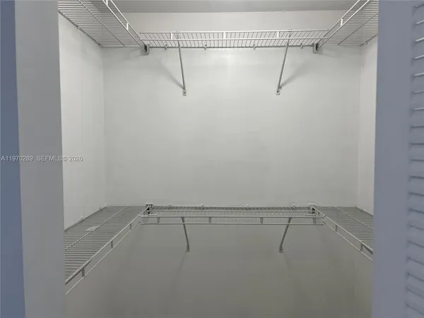 $2,400 | 1 Glen Royal Parkway, Unit 1112, Miami, FL 33125