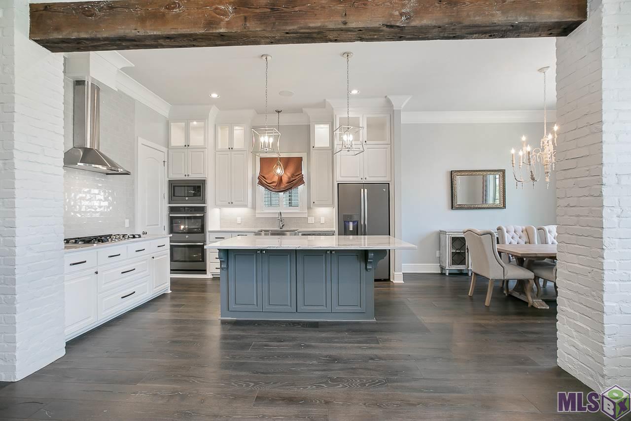 1929 Perennial Lane Baton Rouge, LA 70810 - Photo 4 of 34 Kitchen Island