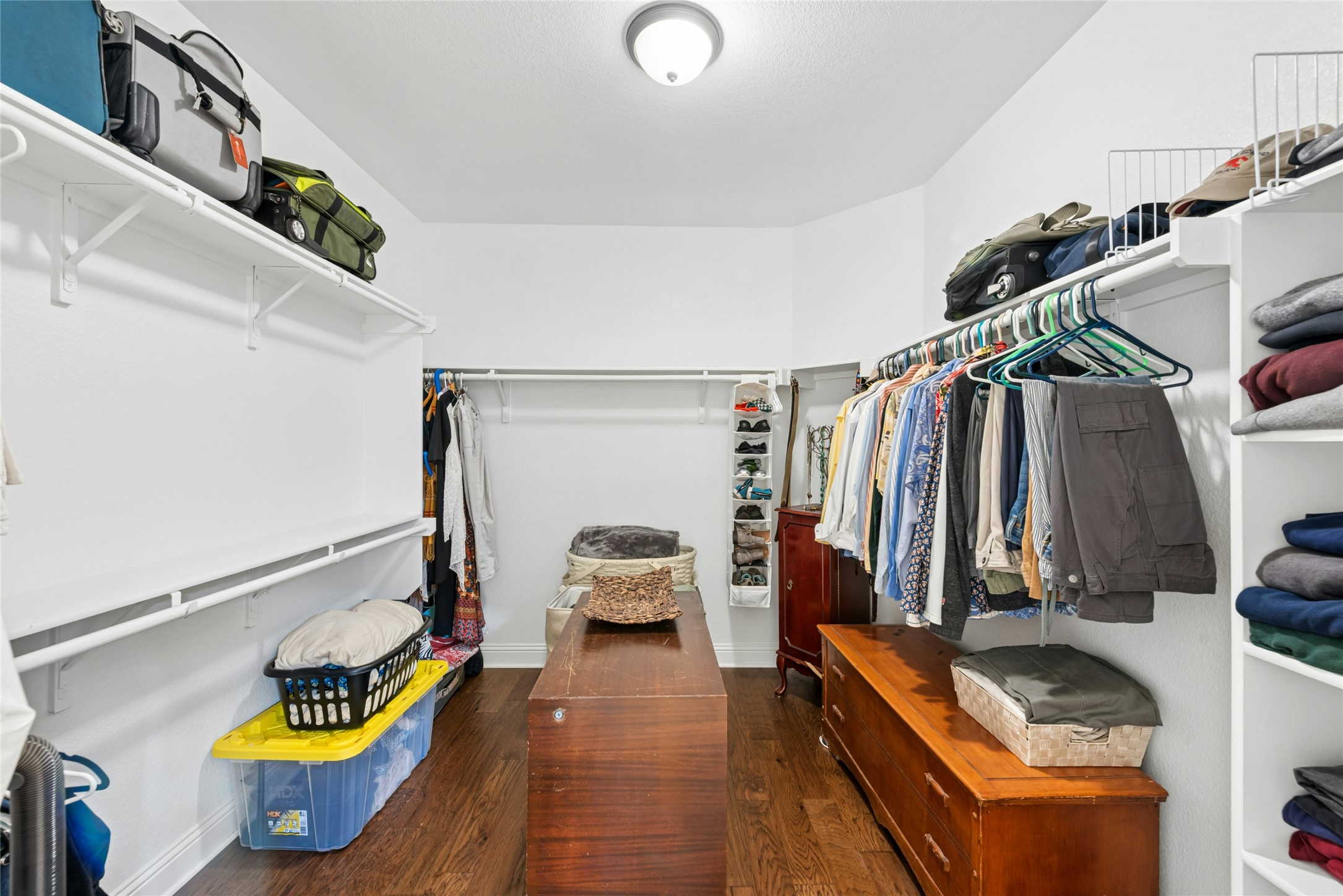 102 Trinity Lane Georgetown, TX 78633 - Photo 22 of 40 Main Bedroom Closet