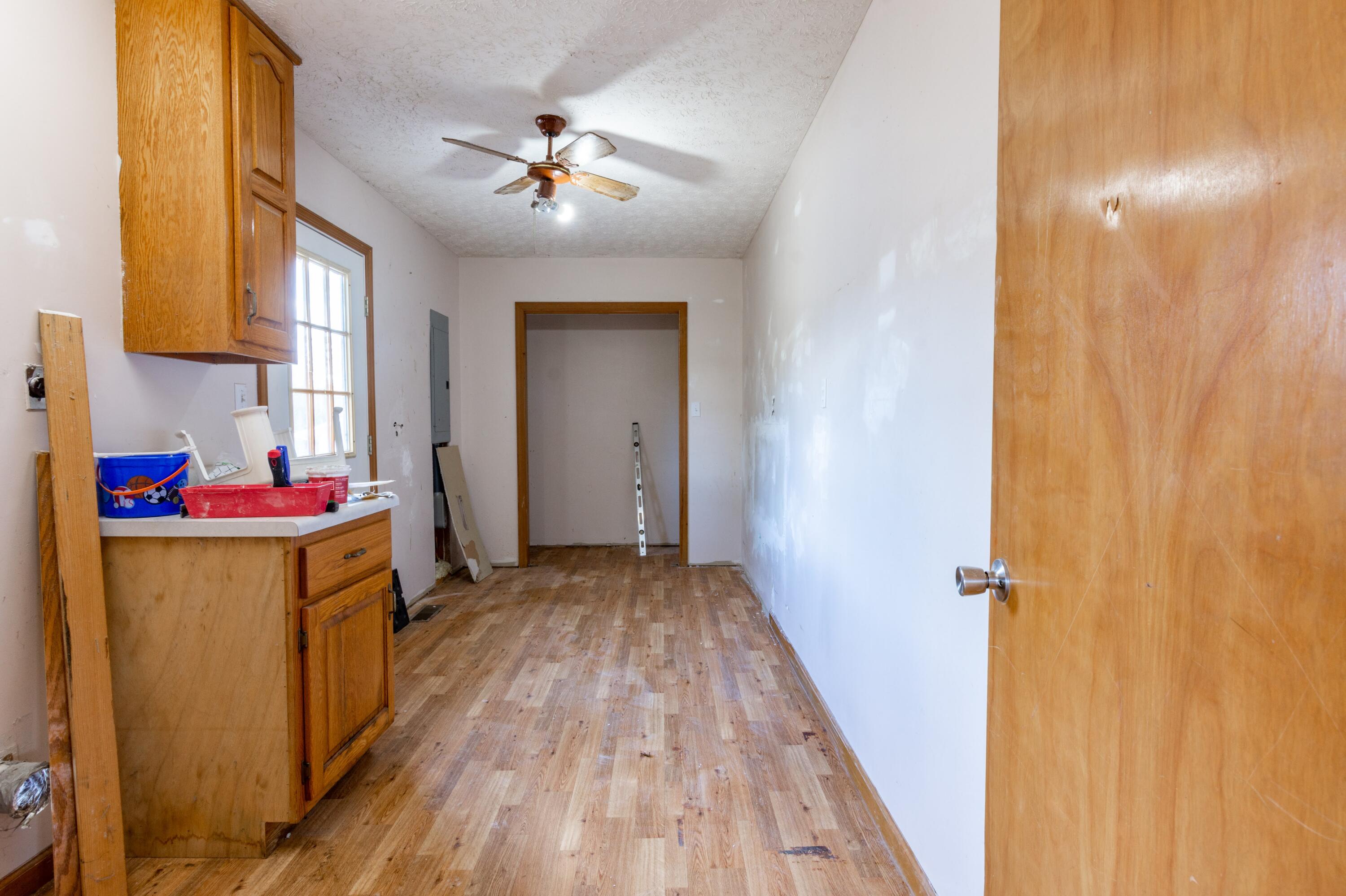 1680 Muddy Creek Road Spring City, TN 37381 - Photo 10 of 22 135 Lemons Ln-10