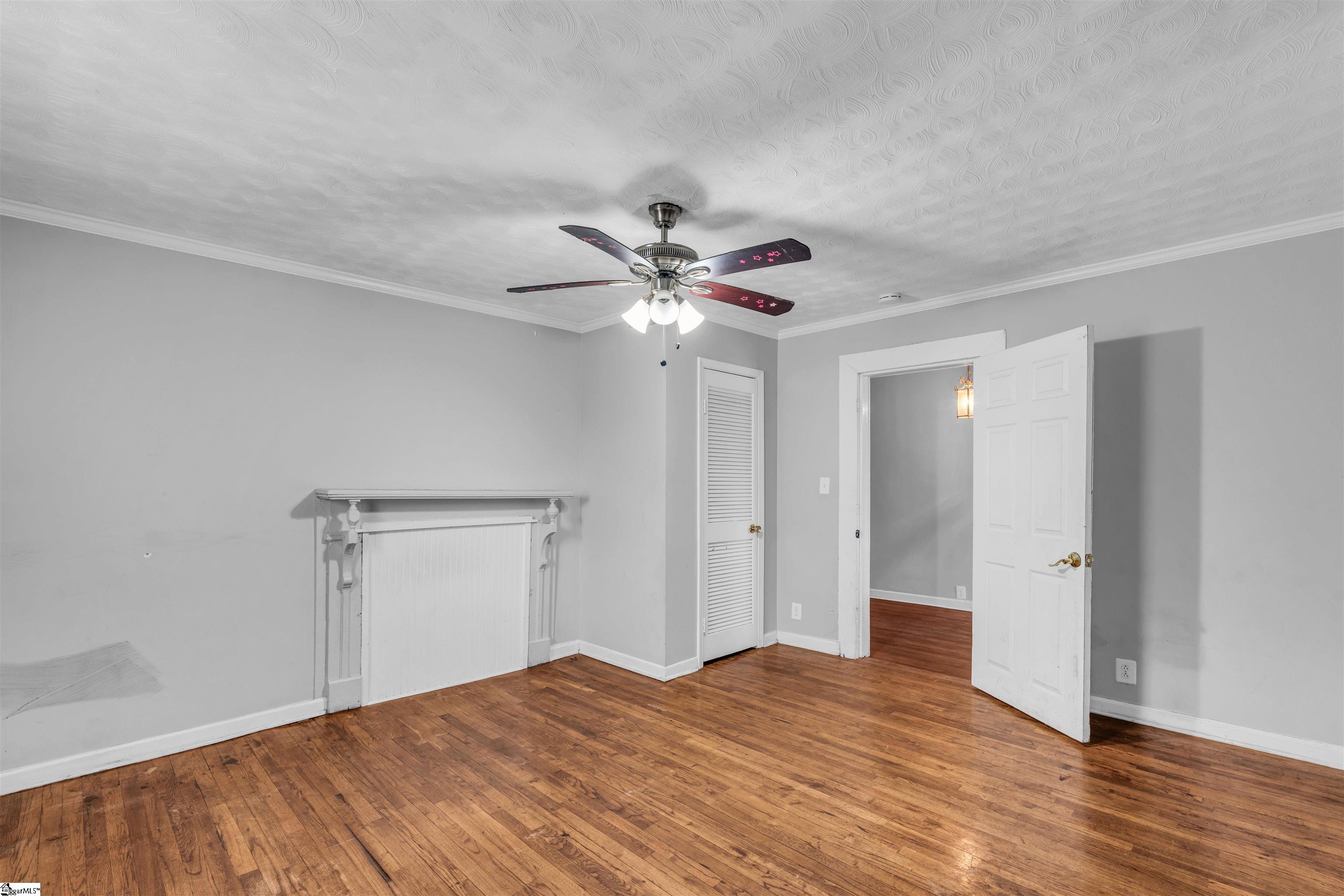 521 Perry Avenue Greenville, SC 29611 - Photo 12 of 21