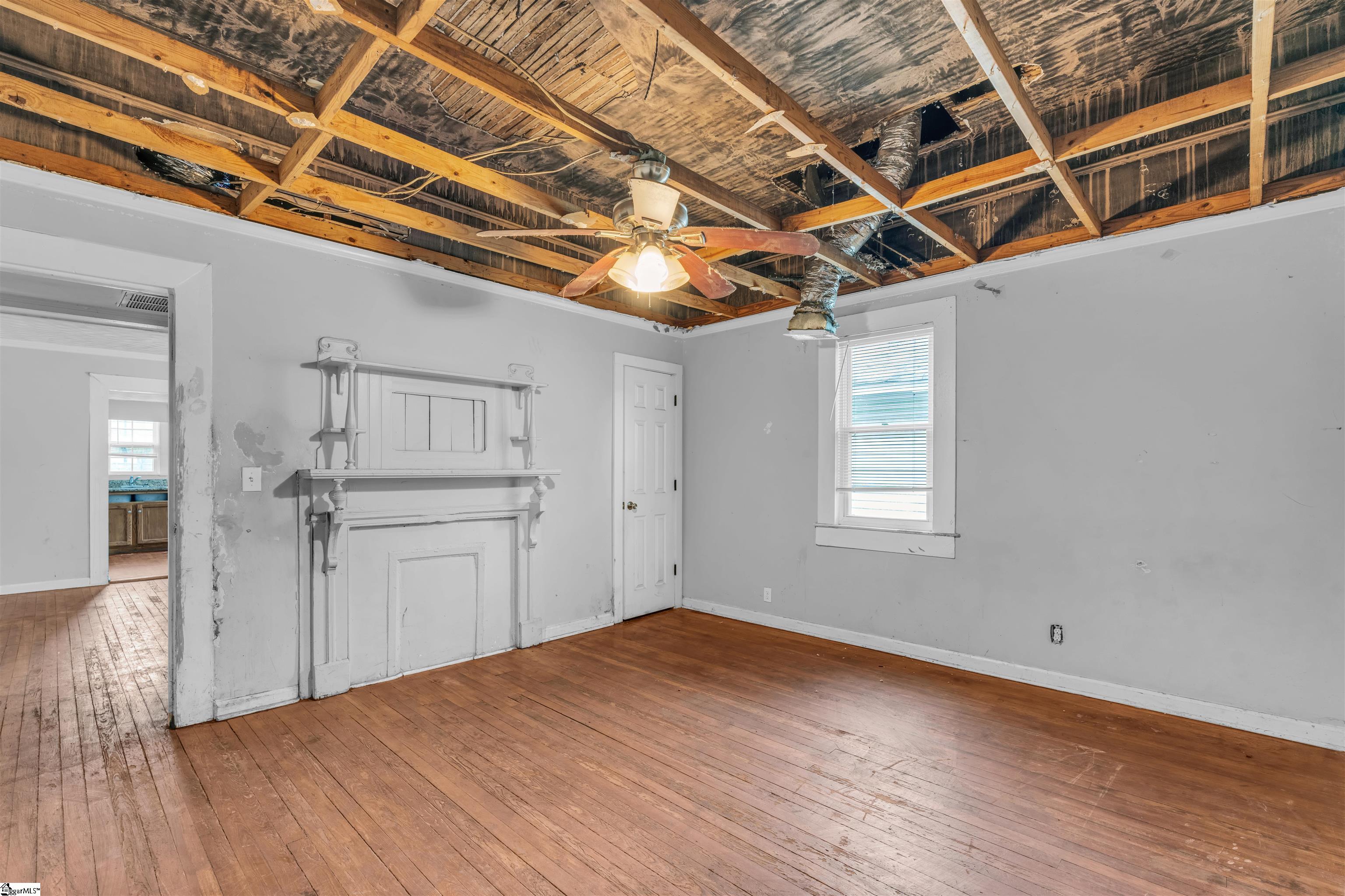 521 Perry Avenue Greenville, SC 29611 - Photo 9 of 21