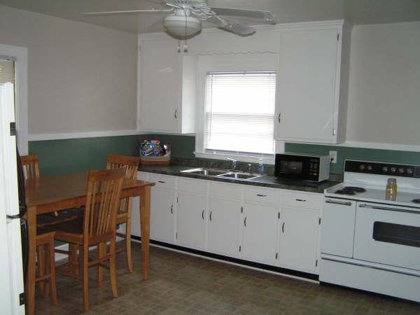 3231 Oliver Road Northeast Roanoke, VA 24012 - Photo 5 of 9 Kitchen