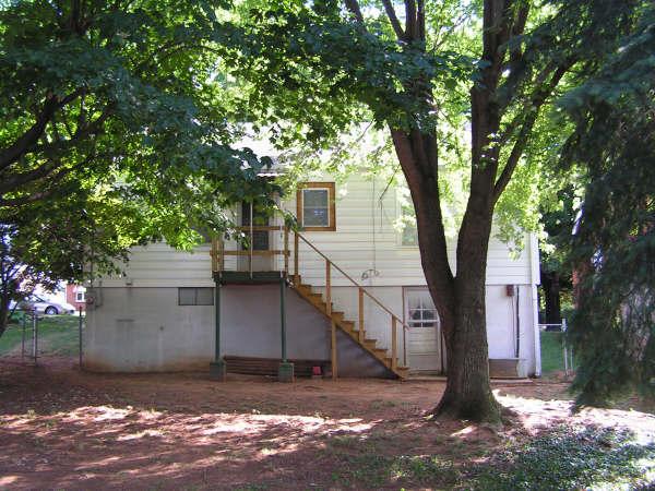 3231 Oliver Road Northeast Roanoke, VA 24012 - Photo 9 of 9 Back of the House