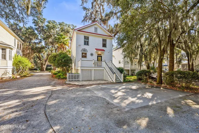 $525,000 | 8 Battery Point Lane, Beaufort, SC 29902