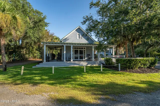 $525,000 | 8 Battery Point Lane, Beaufort, SC 29902