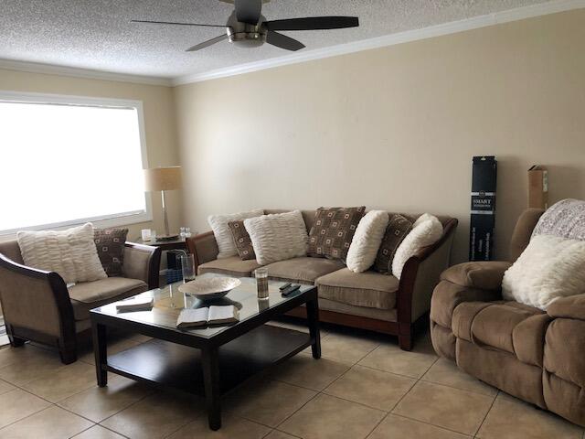 1105 Riverside Drive Greenacres, FL 33463 - Photo 2 of 17 1105 Family Room