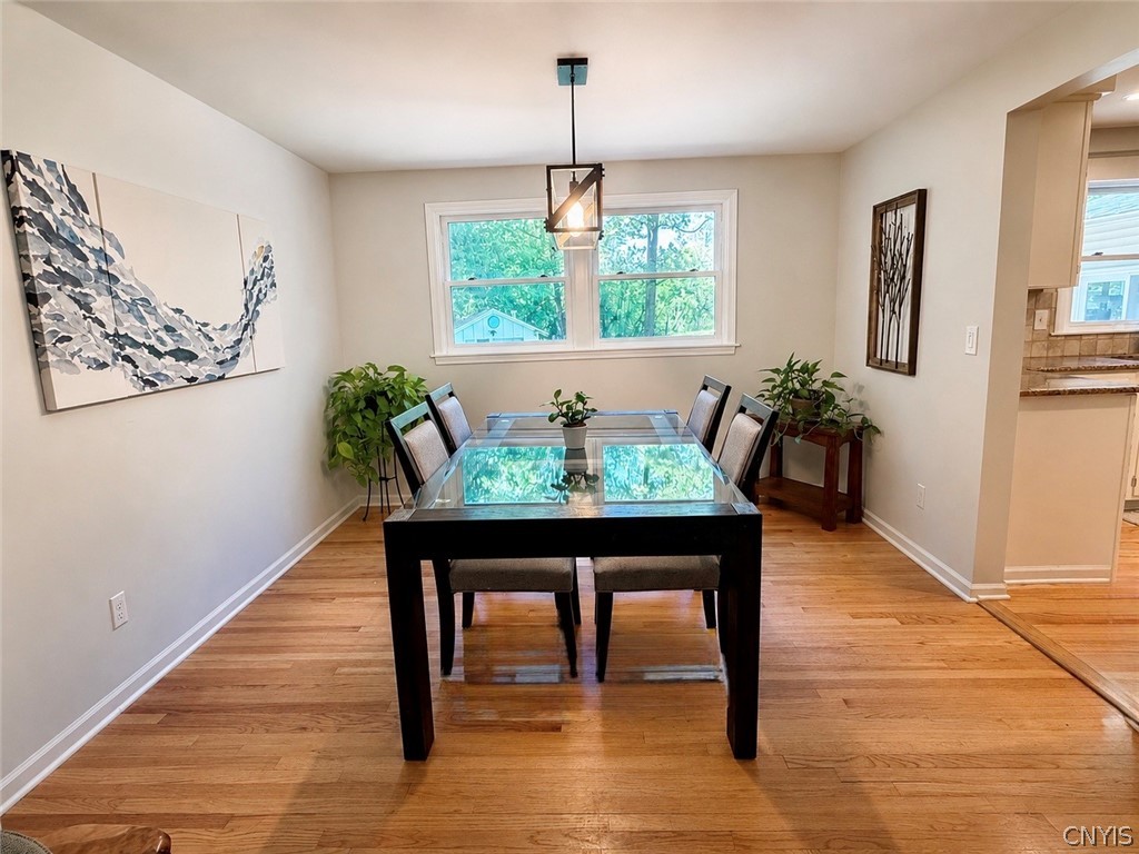 5107 Harris Road Onondaga, NY 13031 - Photo 14 of 40 Dining Room