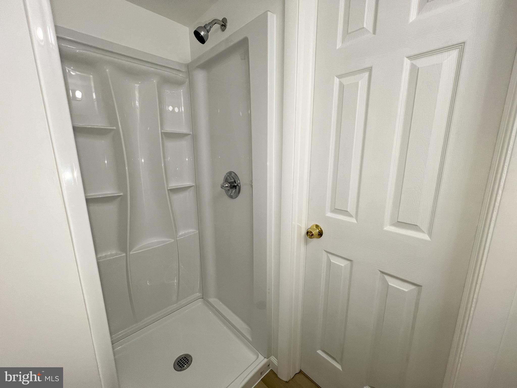 10001 Woodhill Road Bethesda, MD 20817 - Photo 27 of 30 Basement Bathroom