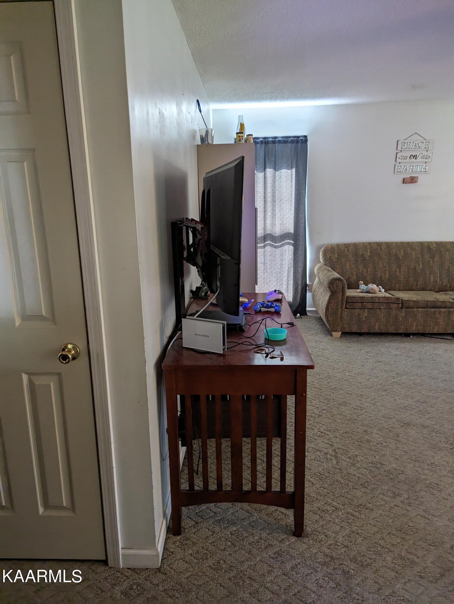 102 Waylon Road Crossville, TN 38571 - Photo 18 of 32 PXL_20230726_204104243