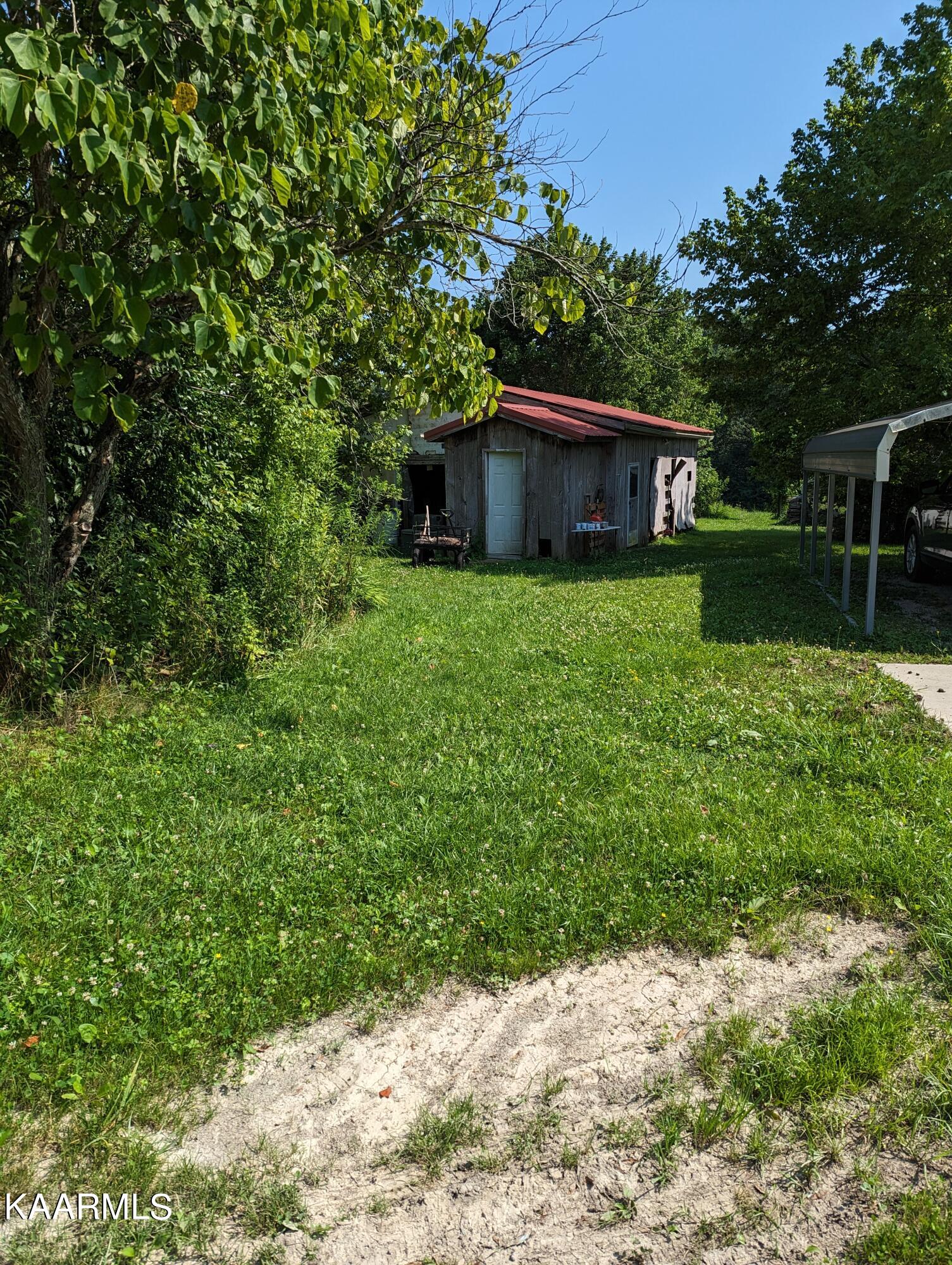 102 Waylon Road Crossville, TN 38571 - Photo 27 of 32 PXL_20230726_202859827