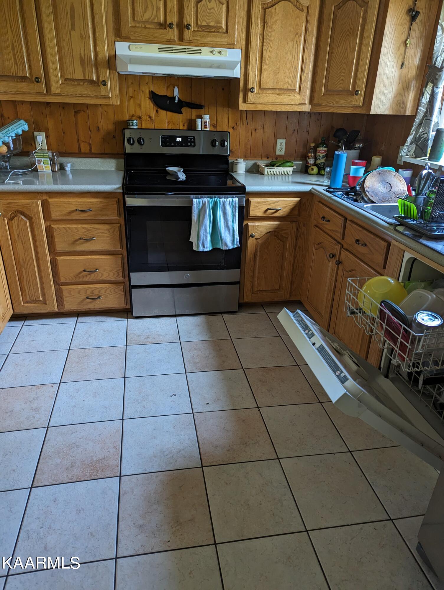 102 Waylon Road Crossville, TN 38571 - Photo 6 of 32 PXL_20230726_203549628