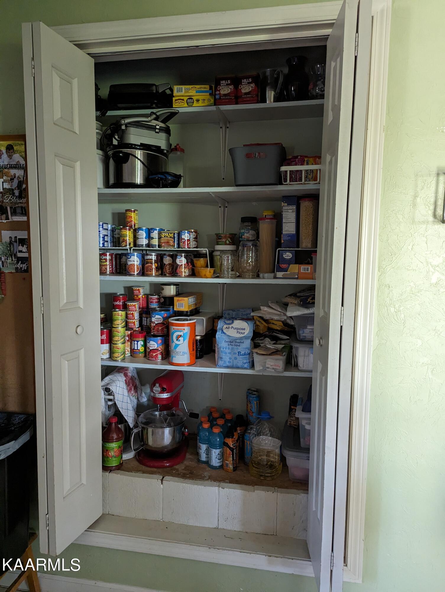 102 Waylon Road Crossville, TN 38571 - Photo 8 of 32 PXL_20230726_203544005