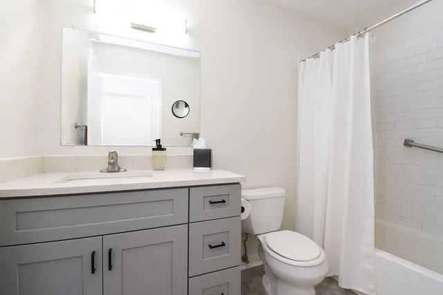 $439,900 | 1406 River Oak Drive, Naperville, IL 60565