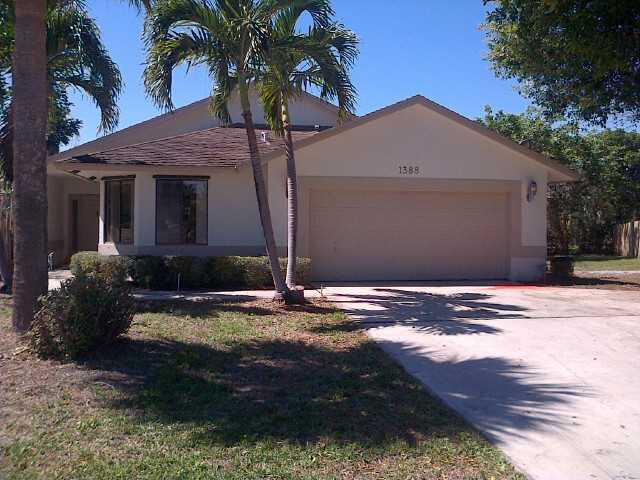 1382 Northwest 13th Court Boca Raton, FL 33486 - Photo 13 of 22 Exterior Front