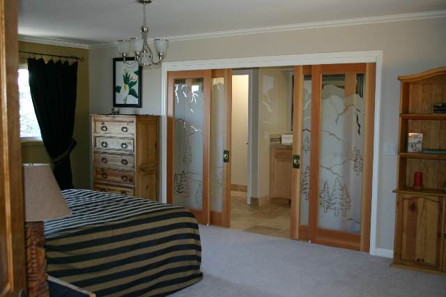 2535 West Lakeridge Reno, NV 89509 - Photo 2 of 5 a bathroom with a shower