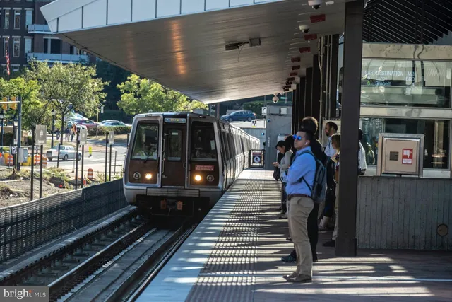 $1,300 | 5314 Larochelle Drive, Alexandria, VA 22315