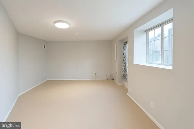 $1,300 | 5314 Larochelle Drive, Alexandria, VA 22315