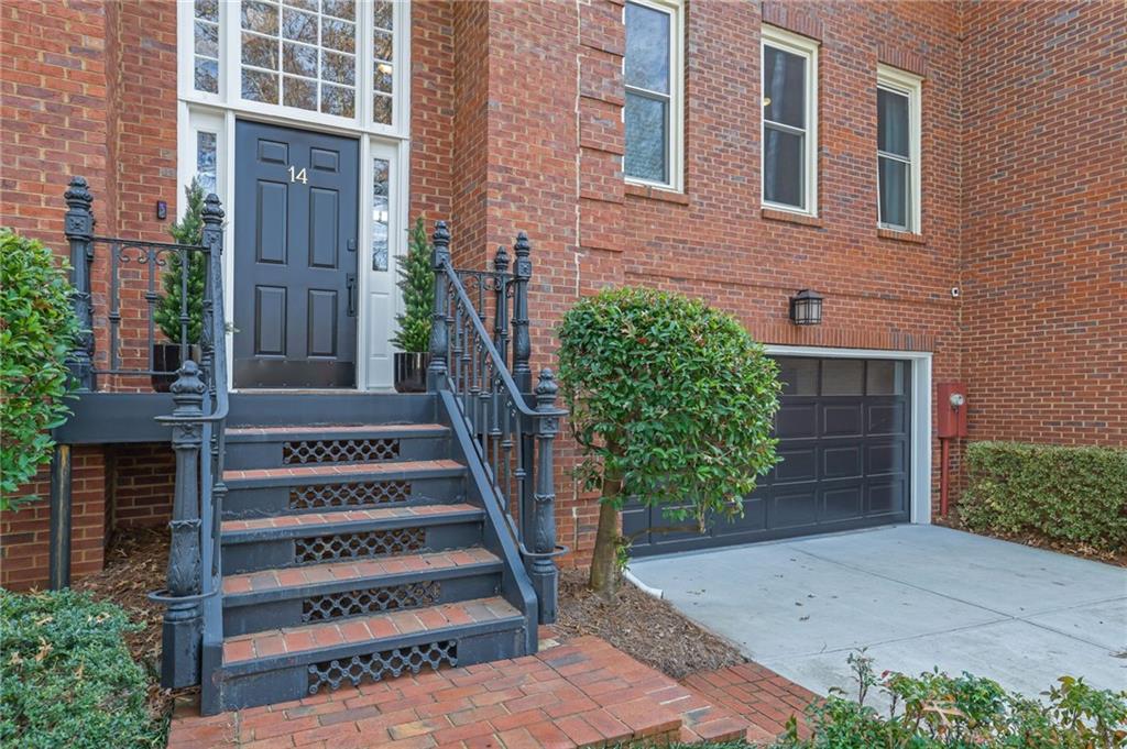 7155 Roswell Road, Unit 14 Atlanta, GA 30328 - Photo 3 of 35 front view of a house