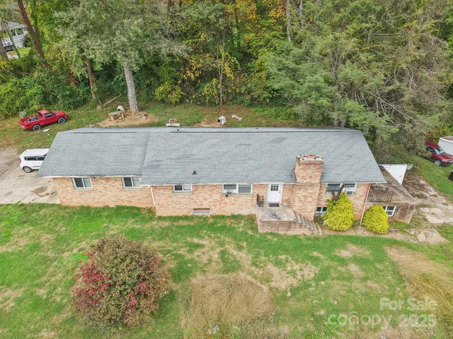 $299,000 | 541 Paragon Parkway, Clyde, NC 28721