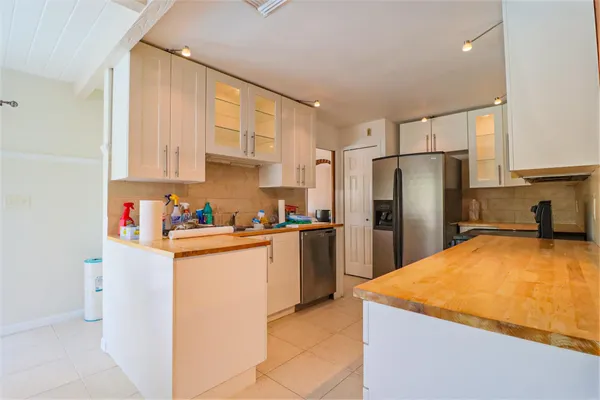 $4,200 | 1329 Northwest 84th Drive, Coral Springs, FL 33071