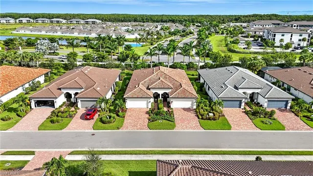 $534,900 | 12230 Canal Grande Drive, Fort Myers, FL 33913