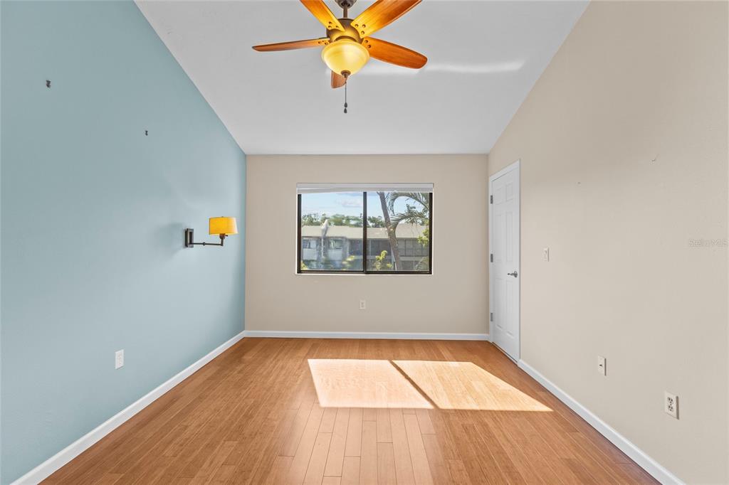 1512 Pelican Cove Road, Unit 239 Sarasota, FL 34231 - Photo 14 of 39