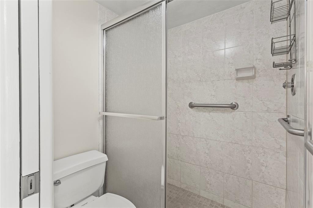 1512 Pelican Cove Road, Unit 239 Sarasota, FL 34231 - Photo 18 of 39