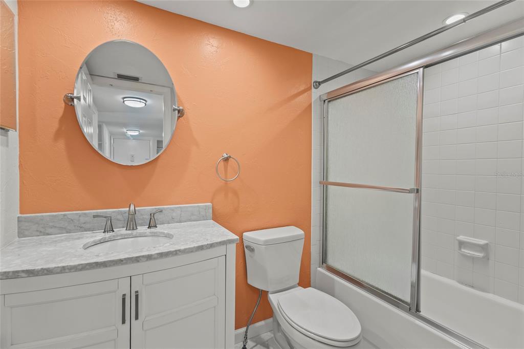 1512 Pelican Cove Road, Unit 239 Sarasota, FL 34231 - Photo 21 of 39