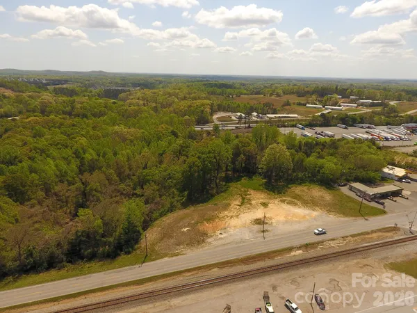 $600,000 | 110 M H Camp Highway, Grover, NC 28073