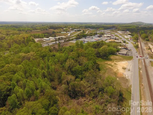 $600,000 | 110 M H Camp Highway, Grover, NC 28073