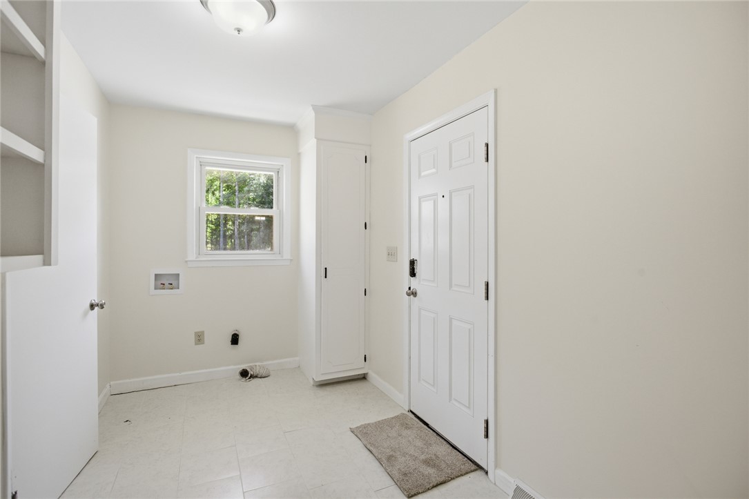 207 Greenmeadow Circle Anderson, SC 29626 - Photo 16 of 38 Functional utility space with natural light and easy outdoor access.