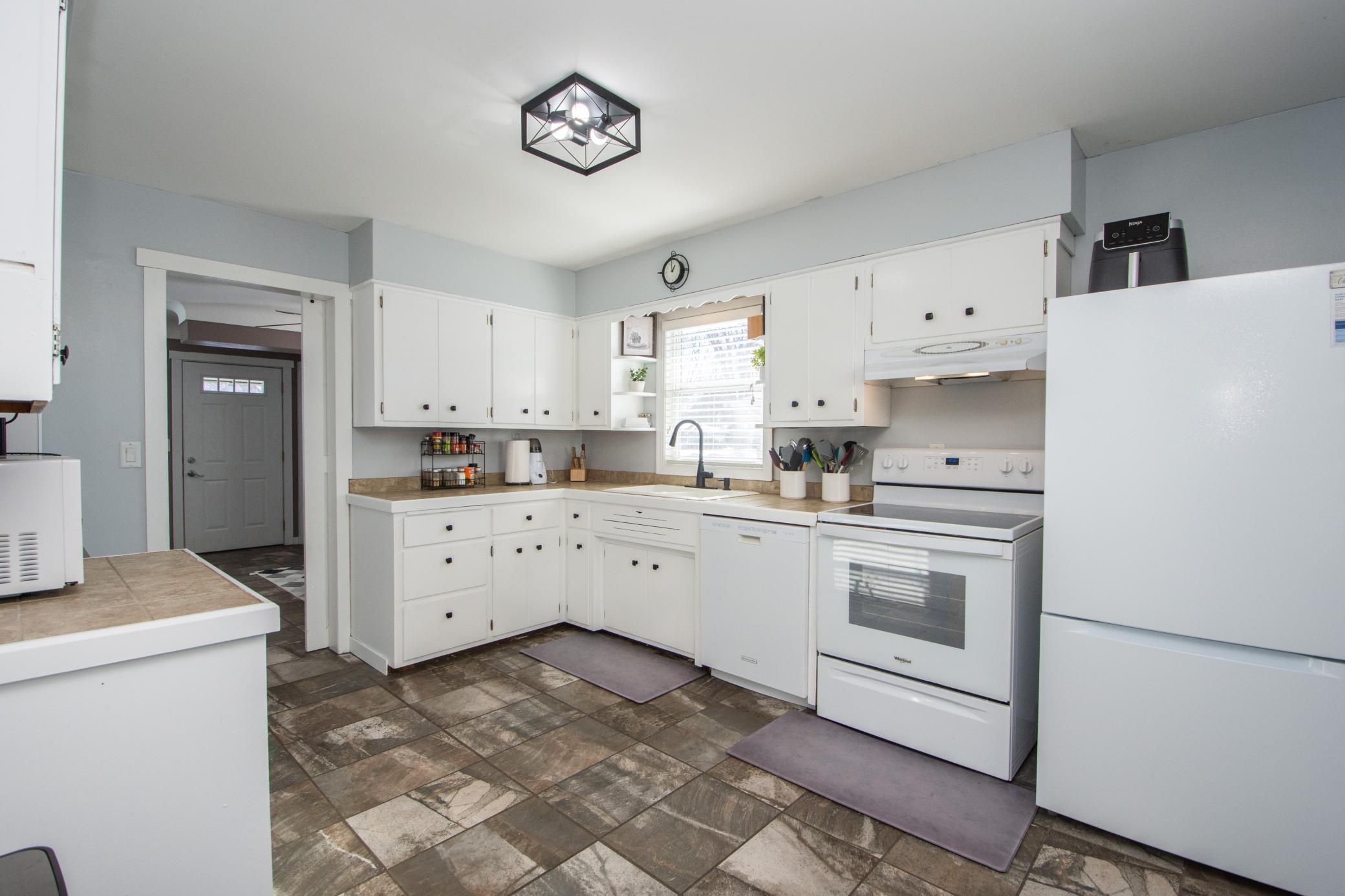 2007 6th Street South Moorhead, MN 56560 - Photo 14 of 37