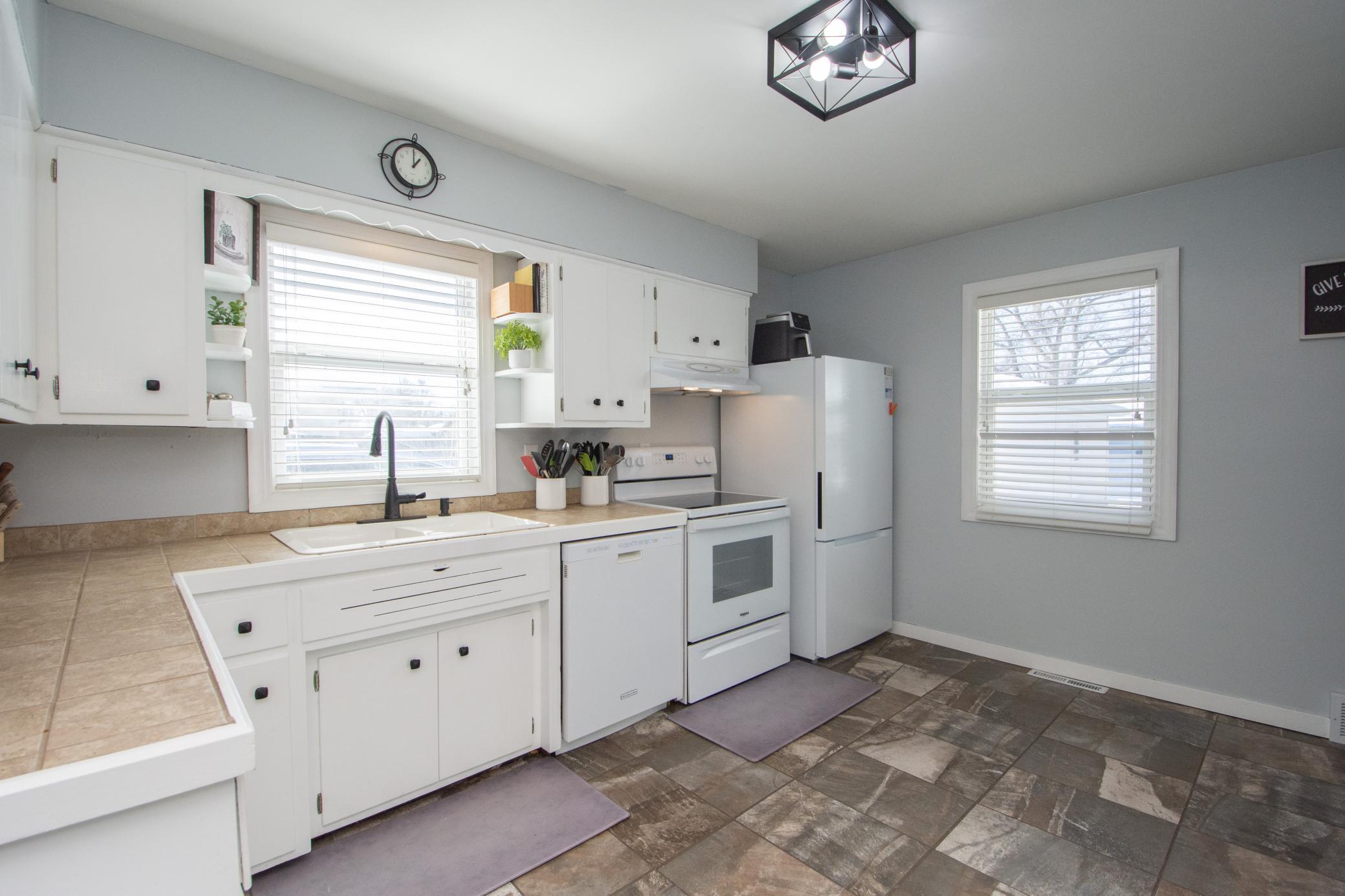 2007 6th Street South Moorhead, MN 56560 - Photo 17 of 37